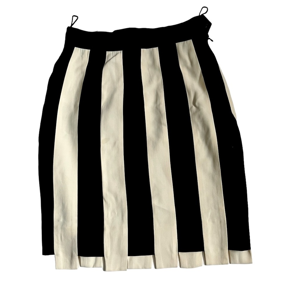 Moschino Couture! Cruise me Baby! Vintage ivory and black skirt size 4